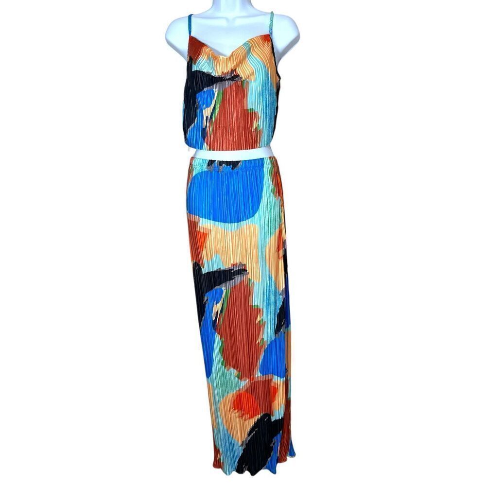Micas Color Block Plisse Crop Camo‎ Top and Maxi Skirt Size Large NWT